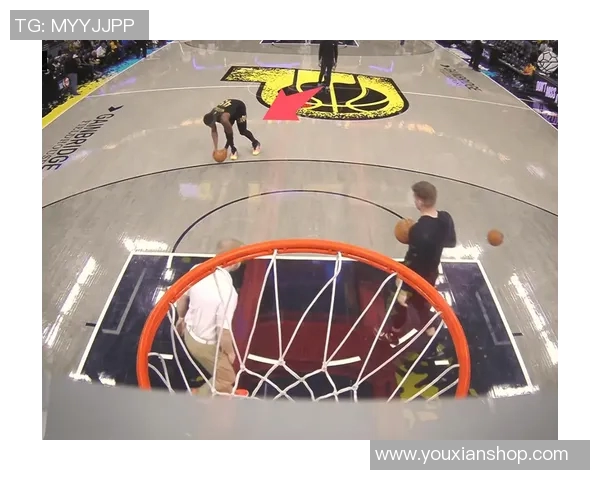 TA：骑士已对主场场地完成临时改造，旨在降低球员受伤风险